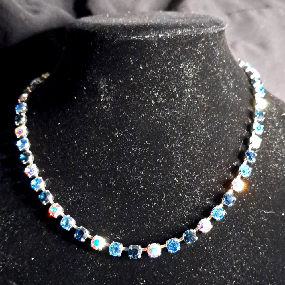 Mini glitz touchstone  crystal  necklace  15"-18" adjustable  chain.